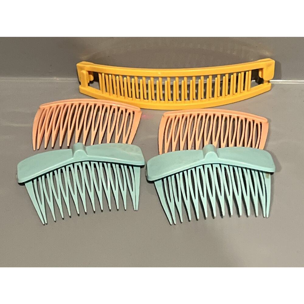 Vintage Goody Lot of 4 Hair Side Tooth Combs Banana Clip. Yellow Peach Blue